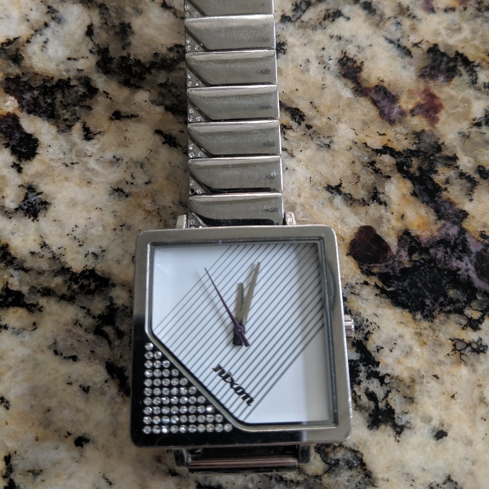 Nixon Metric Ladies watch